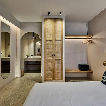 Ios Resort Hotel 2*